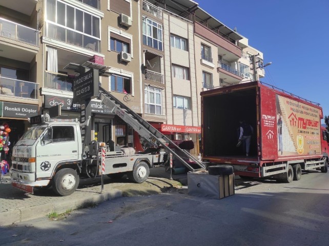 Nakliyede Yüksek Katlı Binalara Nasıl Taşıma Yapılır?