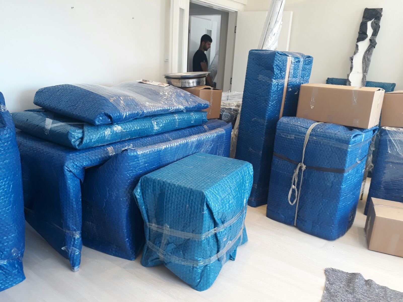 Profesyonel Sigortalı ve Asansörlü İzmir Evden Eve Nakliyat Hizmeti